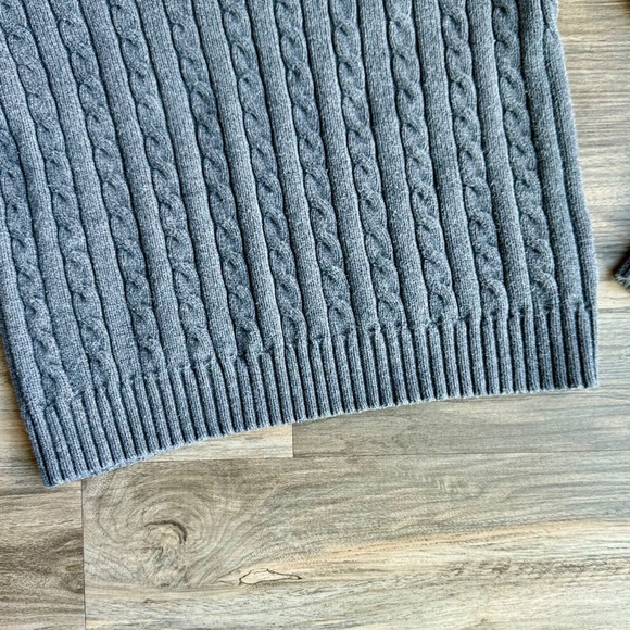 Lauren Ralph Lauren Gray Cable Knit V-Neck Sweater – Women’s Small, 100% Cotton - Picture 12 of 15